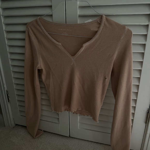 Chemisier American Eagle à épaules Dénudées - Taille XS, Couleur Blush, Motif Floral, Occasion Très Bon état